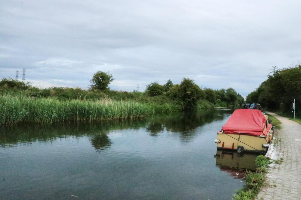 Lee Valley Lodge Cheshunt Εξωτερικό φωτογραφία